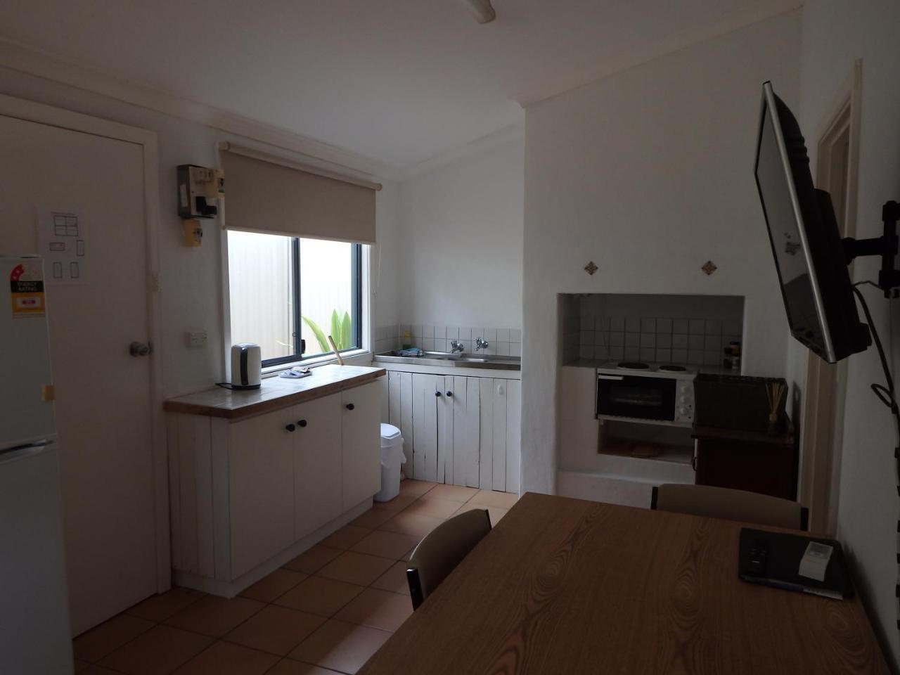 Lazy Lobster Holiday Units & Chalets Port Denison Εξωτερικό φωτογραφία